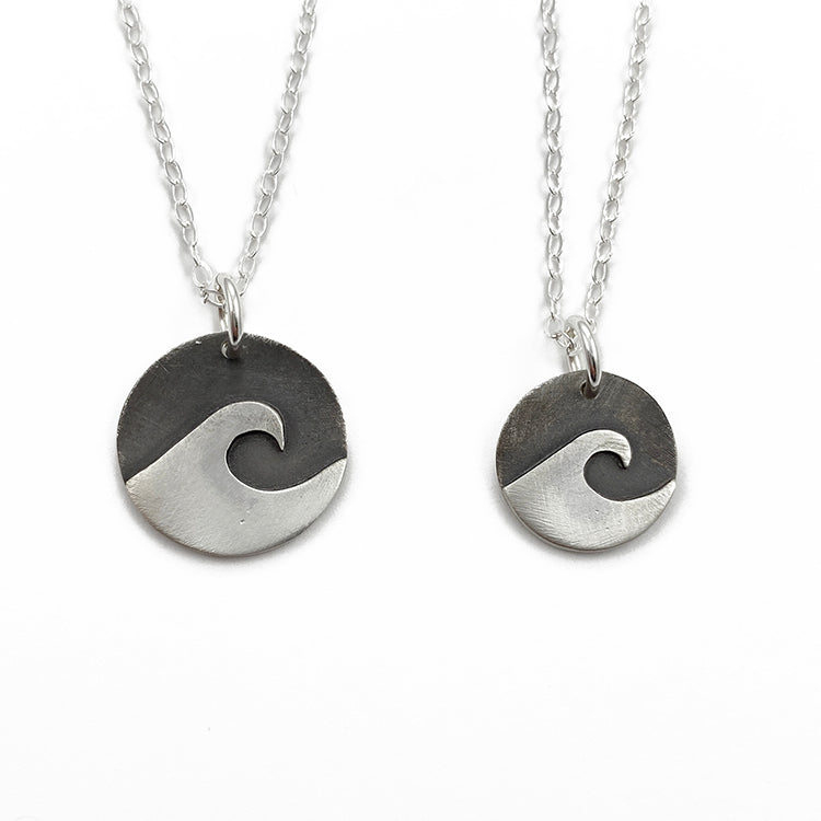 Wave sterling silver pendant necklace